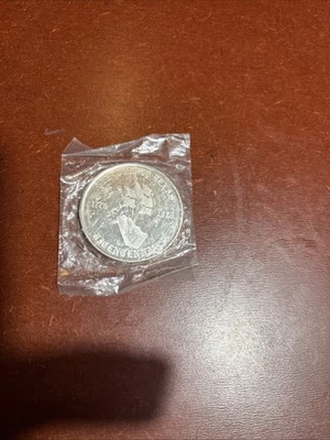 Muy Raro 1976 Bee County Texas .999 Plata .85 Troy OZ Embalaje Original Foto 1 de 4