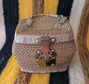 Vtg Woven Silvercraft Basket Purse Hong Kong - Picture 1 of 10