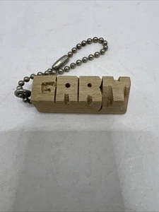 Vintage Schlüsselanhänger aus Holz - Name GARY personalisiert - Bild 1 von 5