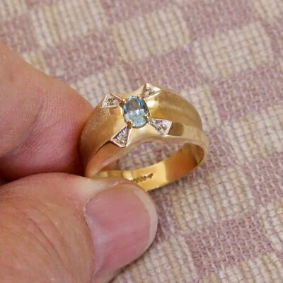 MENS TEN KARAT YELLOW GOLD TOPAZ & DIAMOND RING (size 9.5) New Old Stock - Image 1 of 4