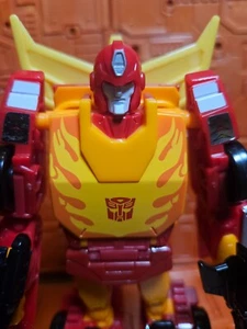 Transformers Power Of The Primes Rodimus Prime / Hot Rod con Matrix Hasbro - Imagen 1 de 21