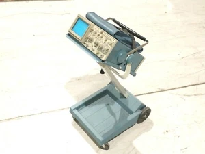 Tektronix 2224 60MHz 2-Channel Digital Storage Oscilloscope & K212 Portable Cart - Picture 1 of 8