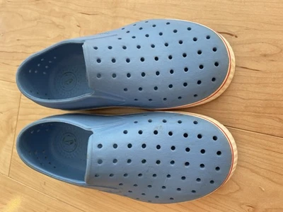 Zapatos Nativos Azul Juvenil Talla 12 Foto 1 de 4