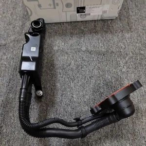 OEM Oil separator Waste gas valve A2760107111 For Mercedes-Benz M276 GLE GLS C E - Picture 1 of 6
