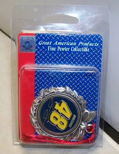 GREAT AMERICAN NASCAR #48 JIMMIE JOHNSON ZINNKRANZ WEIHNACHTSSCHMUCK NEU IN VERPACKUNG - Bild 1 von 1