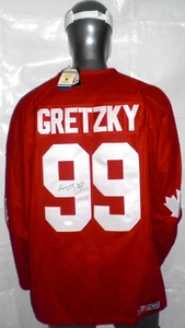CAMISETA FIRMADA POR WAYNE GRETZKY EQUIPO CANADÁ - Kings Oilers Rangers - J.S.A. Carta - Imagen 1 de 10