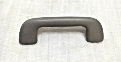 Оригинальная серая внутренняя ручка захвата для передней правой крыши Toyota Prius 2010-2015 годов выпуска - Изображение 1 из 4