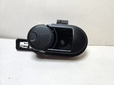 Внутренняя дверная ручка переднего правого пассажира 55395406AC подходит для Jeep Wrangler 2007-2008 годов выпуска - Изображение 1 из 4