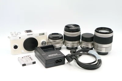 PENTAX Q-S1 01/02/04/06 Zoom Kit 12.4 MP Digital SLR Camera (White) - Image 1 of 4