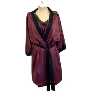 Linea Donatella 2pc.set Nightgown / Robe Set Size Med. - Picture 1 of 12