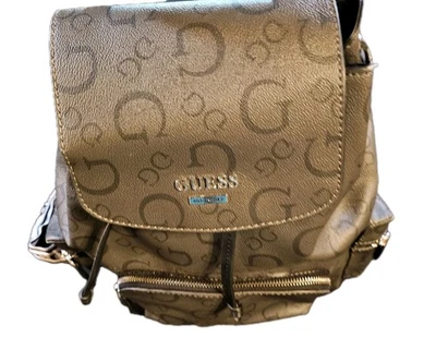 MOCHILA CON LOGO GUESS FASHION BETHESDA PARA MUJER NEGRA CON FORRO CON LOGO TOSTADO Foto 1 de 4