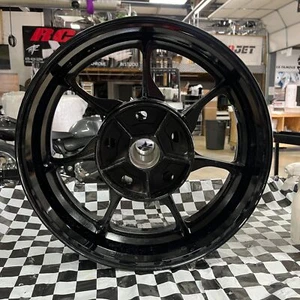LIGHTLY USED GEN 3 FACTORY WHEEL OEM REAR WHEEL 22-24 SUZUKI HAYABUSA 64111-10L0 - Picture 1 of 12