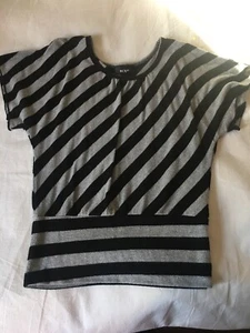 Size Medium 10-12 BCX Girl Black Silver Diagonal Striped Short Sleeve Sweater - Picture 1 of 5