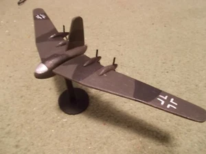 Construido 1/144: avión bombardero alemán Messerschmitt P.08.01 ala voladora Luft46 - Imagen 1 de 1