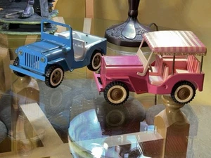 (2) VINTAGE 1960S TONKA JEEPS,PINK & BLUE VERY NICE TO DISPLAY. - Picture 1 of 15