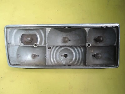 CARCASA DE LUZ TRASERA CIBIE LATERAL IZQUIERDA ORIGINAL VOLVO 262C usada para repuestos o restauración Foto 1 de 4