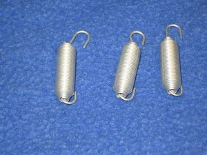 MGB ROADSTER OR GT SET OF 3 THROTTLE RETURN SPRINGS 1962-1980 *EB61 - Picture 1 of 1