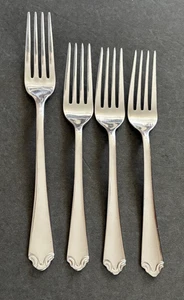 Lote Mixto de 4 Piezas Isaac Mizrahi ADORA Acero Inoxidable 1 Tenedor de Cena 3 Tenedores de Ensalada Brillante - Imagen 1 de 21