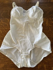 Vintage 38B Body Suit Slimming White Underwear Garment Crotch Snaps Lace - Picture 1 of 14