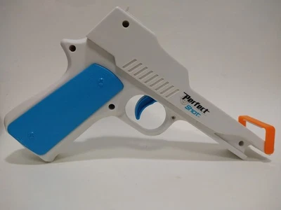 Nyko Perfect Shot - Nintendo Wii - White Gun W/ Orange Clip - Tested - Image 1 of 4