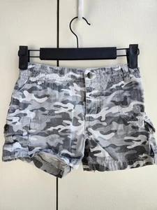 Youth Carhartt Gray Camo Shorts Girls  Size 6x Excellent Condition Rn 13706 - Picture 1 of 6