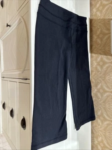 Pantalones cortos de yoga Lululemon para mujer talla 6 negros con ranura - Imagen 1 de 4