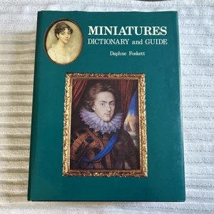 Miniatures Dictionary & Guide Daphne Foskett 1st Edition Hardback Book 1987 - Foto 1 di 24