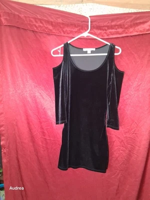 Sexy vestido negro para mujer Foto 1 de 3