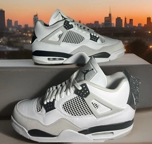 Talla 13 - Jordan 4 Retro Mid "Negro Militar" - Imagen 1 de 5