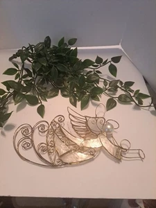 Ornamento angelo 8x4 oro e bianco in volo con tromba boho chic grannycore - Foto 1 di 5