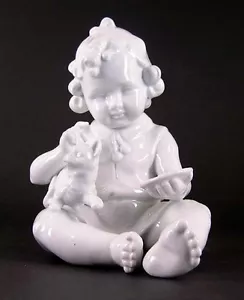 9943009 Porzellan Figur Mädchen mit Katze weiss Gräfenthal Thüringen 18x11cm - Picture 1 of 1