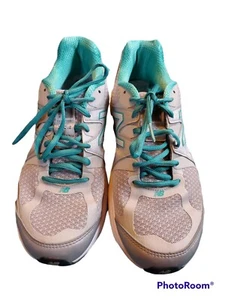 New Balance 1540V2 Running Shoes Womens Size 9.5 9 1/2 B Gray Sneakers Lace Up - Picture 1 of 7