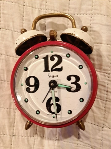 Vintage Sheffield West Germany Wind Up Red and White Alarm Clock Cover