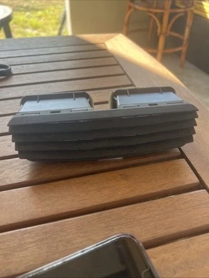 原始设备制造商 Center Dash AC 空调通风口适用于 2007 - 2013 梅赛德斯 - 奔驰 S600 A2216890066 — 第 1/4 张图片