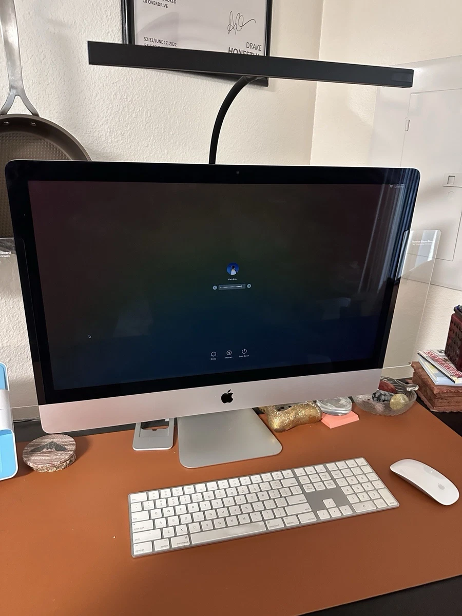 箱付きiMac 21.5インチOS X Yosemite ワイヤレスキーボード付 箱付き