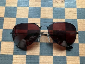 Gafas de sol negras con borde de alambre para aviadores 145 brazos aprox 46 21 sin marca marco de vidrio - Imagen 1 de 4