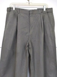 Geoffrey Beene Dress Pant Slacks Mens Size 34/32 Olive Green Pleated Front - Picture 1 of 9