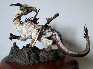 McFarlane Dragons Series 1 The Fire Clan Dragon - Imagen 1 de 5