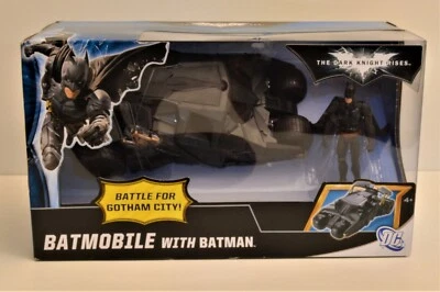 Nuevo en caja Batimóvil con vehículo Batman y estatuilla Dark Knight Rises 2011 Mattel W7234 Foto 1 de 3