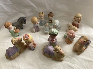 Nativity Set Avon Heavenly Blessings Collection Fine Porcelain Bisque Figurines - Picture 1 of 9