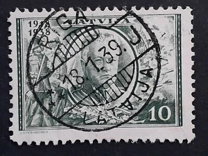 1939 Latvia 10S green 20th Anniv of Republic stamp cancelled Riga - Picture 1 of 2