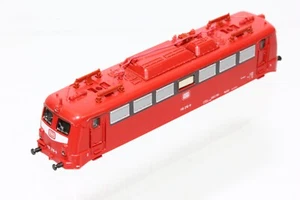 Märklin 8841 Carcasa de montaje de locomotora 30037 para locomotora eléctrica BR 110 216-9 rojo oriental escala Z - Imagen 1 de 6