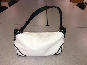 Coldwater Creek White Pebble Leather Shoulder Bag Black Accents Strap Purse GUC - Picture 1 of 13