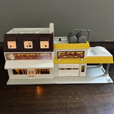 Vintage Micro Machines Ace Auto Parts & Gas Play Set 1989 Galoob-No Cars-Sold as - Image 1 of 4