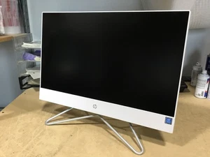 HP 22" All-in-One 22-DD0123W | Pentium Silver J5040 4GB 128GB - No OS/Adapter - Picture 1 of 2