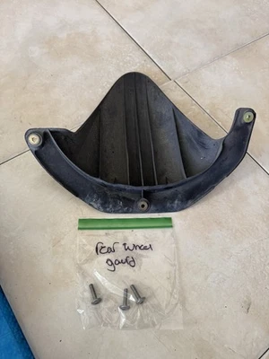 2003-2006 HONDA CBR600RR CBR 600 RR 600RR Rear Wheel Tire plastic Hugger cover - Image 1 of 4