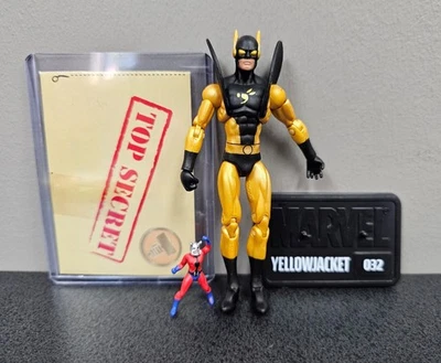 Hasbro Marvel Universe Yellow Jacket #032 Ant-Man 3.75" Figure Complete Legends - Image 1 of 3