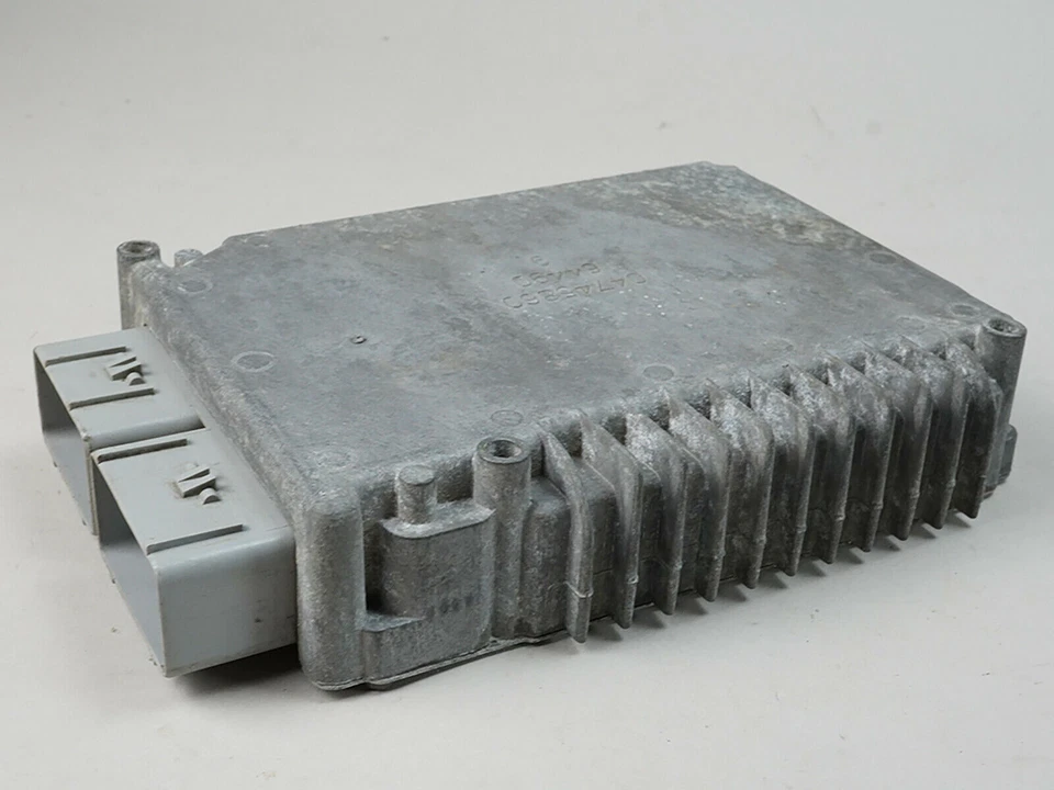 1999 Chevrolet Concorde Dodge Intrepid 2.7L Engine Computer Control Module Oem - Image 1 of 4
