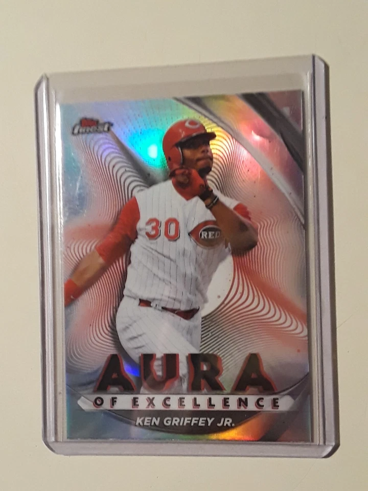 2022 TOPPS FINEST AURA KEN GRIFFEY JR REFRACTOR-MARINER & RED HOFER-#AE-KG - Image 1 of 1