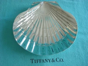 TIFFANY STERLING SILVER ~ LARGE SHELL SHAPE NATURE CANDY DISH TRAY 6" w/POUCH - Picture 1 of 10